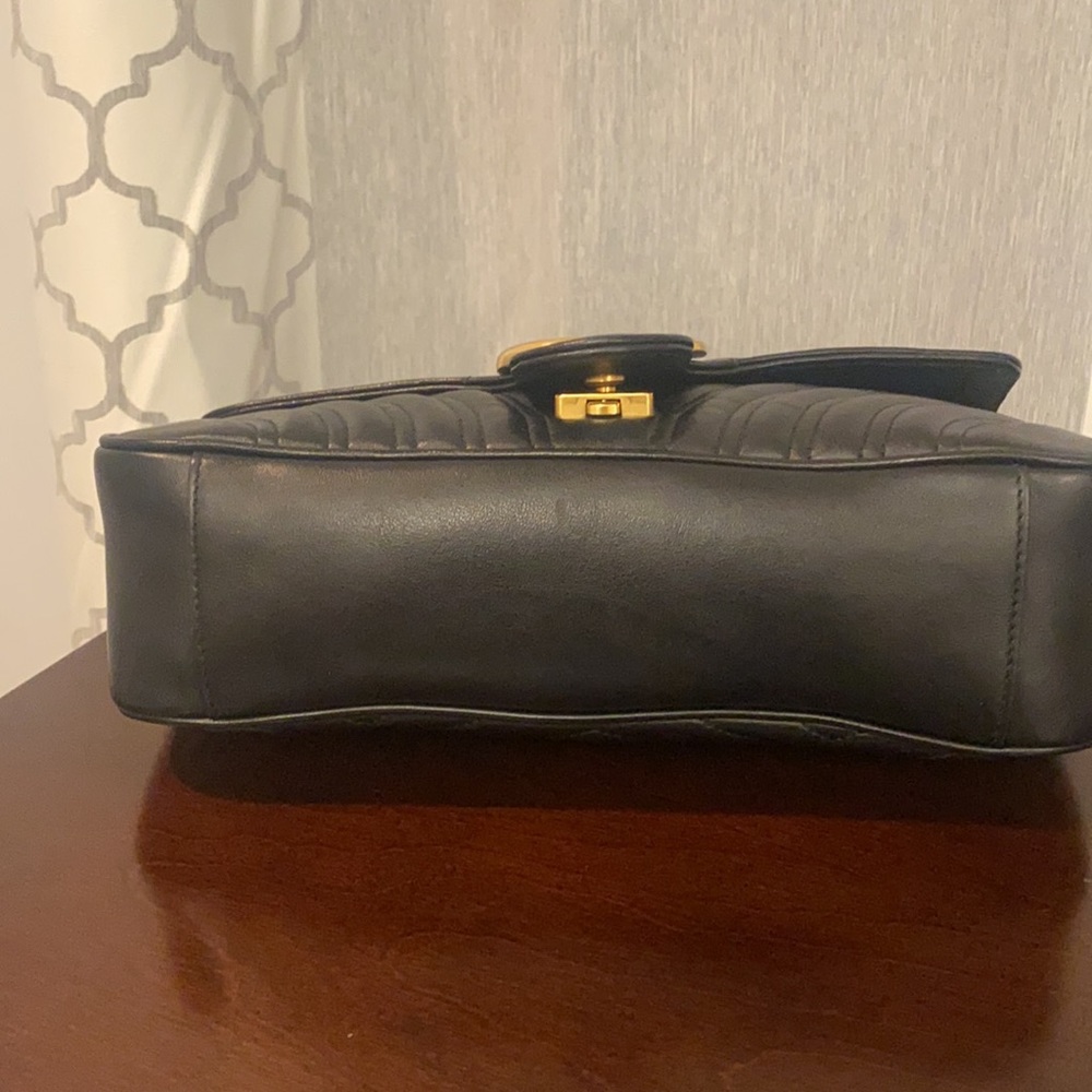 Gucci Marmont Shoulder Bag - Picture 12 of 13